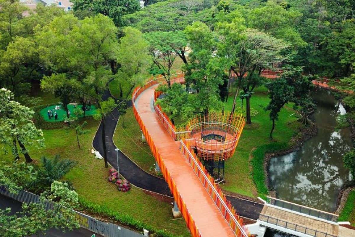 Tebet Eco Park: Destinasi Santai dan Edukasi Lingkungan Ramah