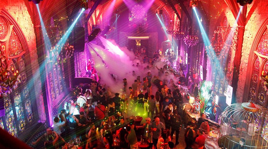 Mirror Night Club dan Pengalaman Nightlife yang Bikin Ketagihan